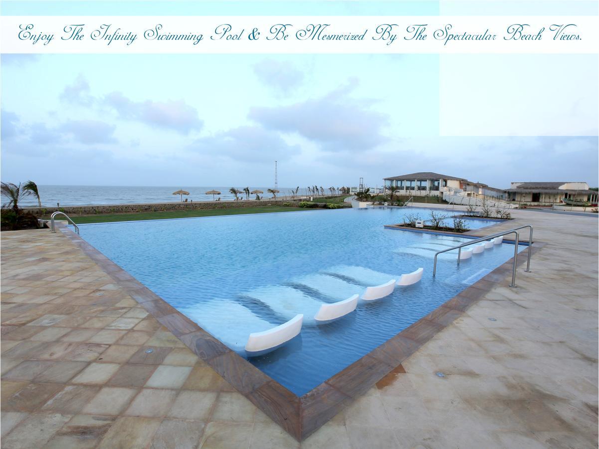 Serena Beach Resort Māndvi Esterno foto