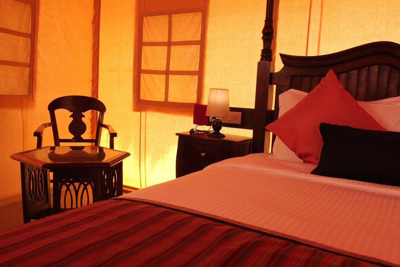 Serena Beach Resort Māndvi Esterno foto