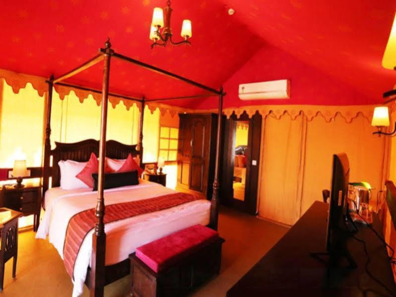 Serena Beach Resort Māndvi Esterno foto
