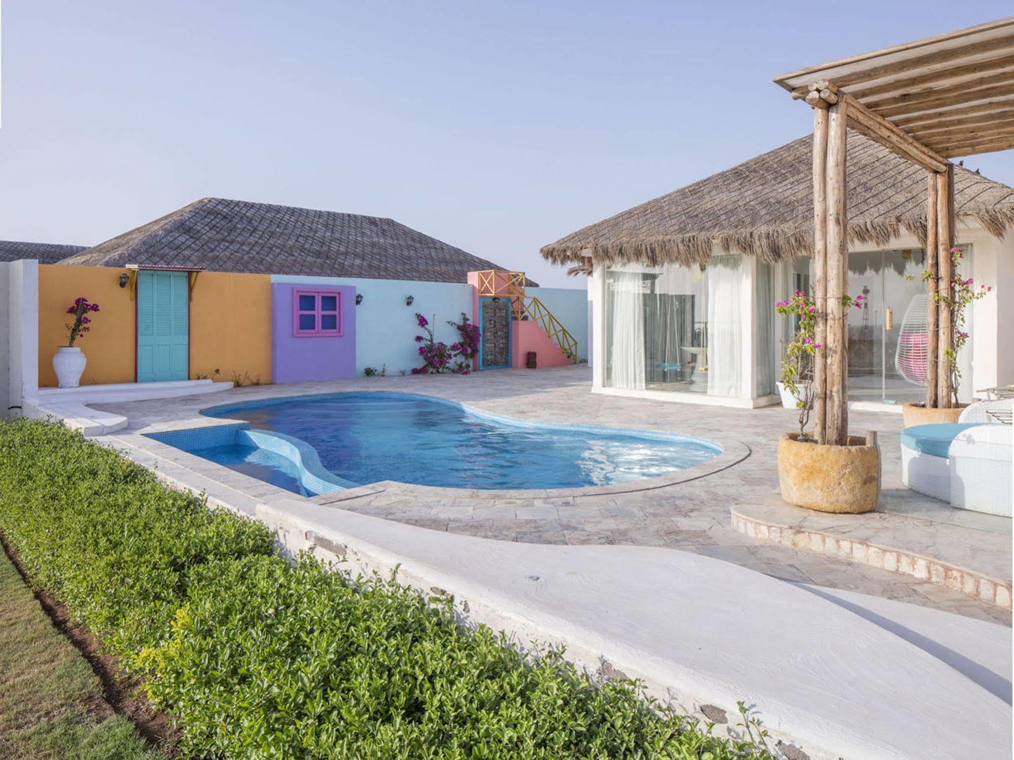 Serena Beach Resort Māndvi Esterno foto